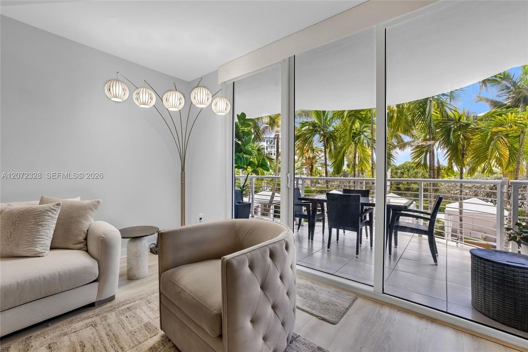 For Sale: $968,000 (2 beds, 2 baths, 1500 Square Feet)