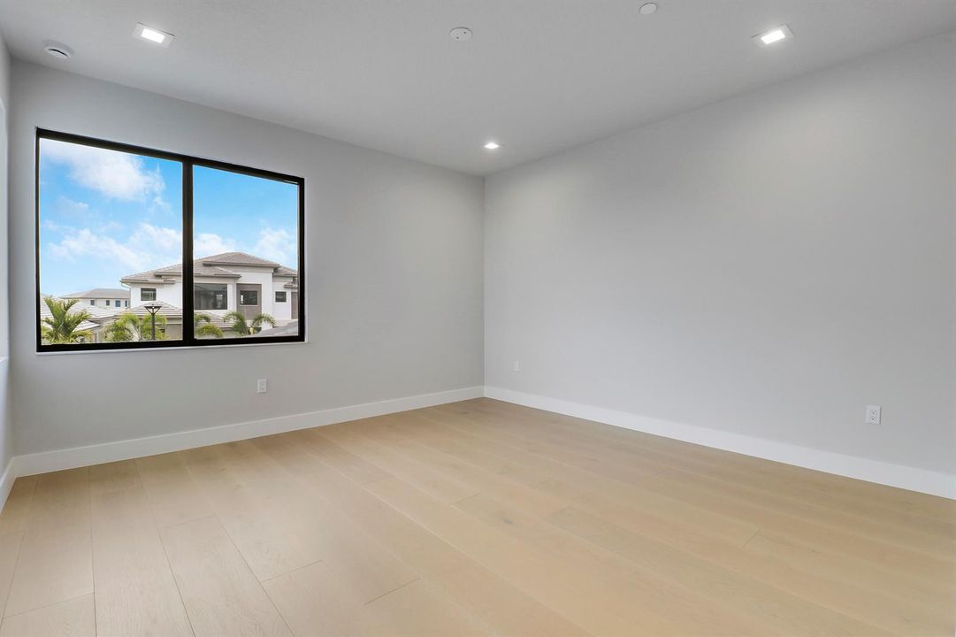 Guest Room 4