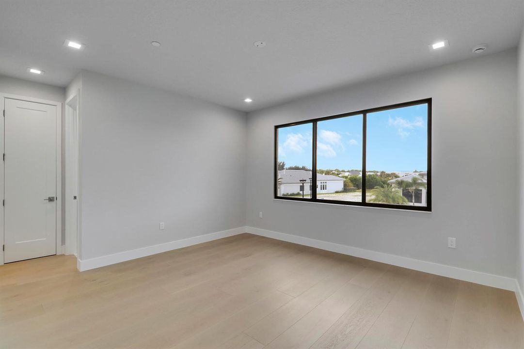 Guest Room 2