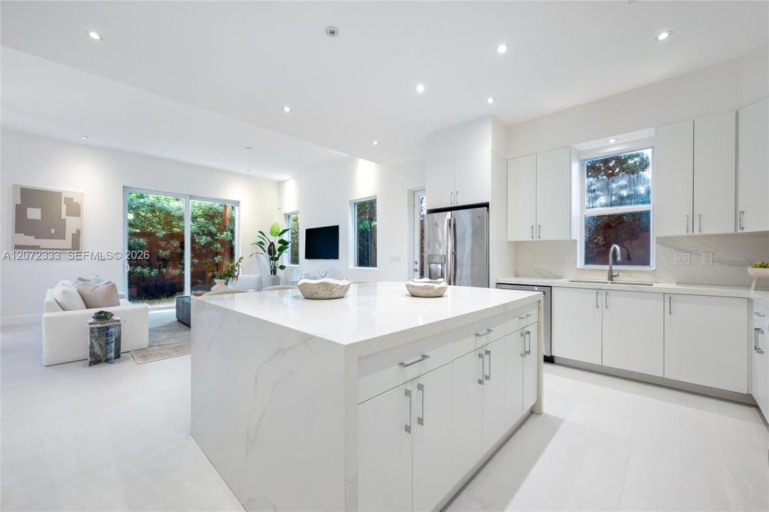 En Venta: $2,849,000 (0 camas, 0 baños, 5328 Pies cuadrados)