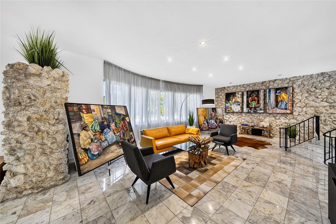 For Rent: $11,500 (4 beds, 3 baths, 2940 Square Feet)