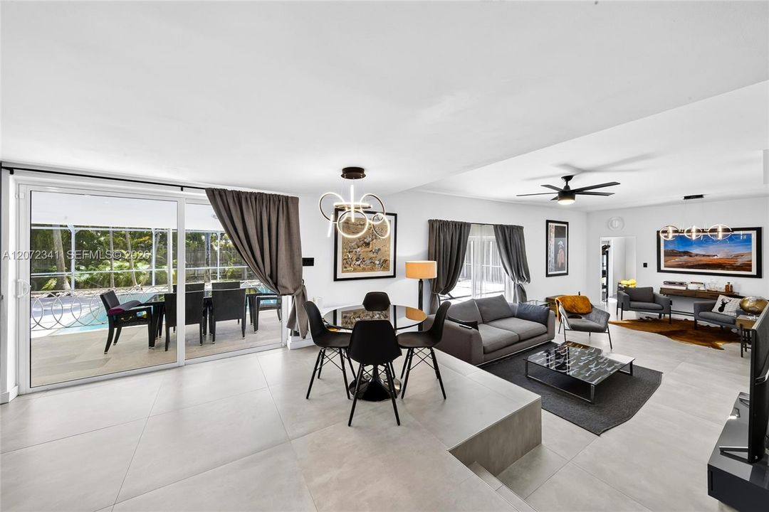 For Rent: $11,500 (4 beds, 3 baths, 2940 Square Feet)