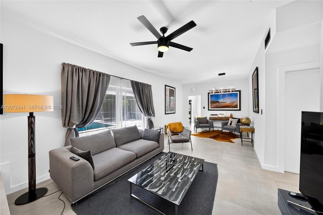 For Rent: $11,500 (4 beds, 3 baths, 2940 Square Feet)