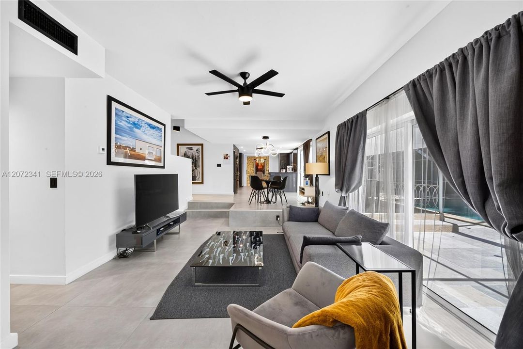 For Rent: $11,500 (4 beds, 3 baths, 2940 Square Feet)