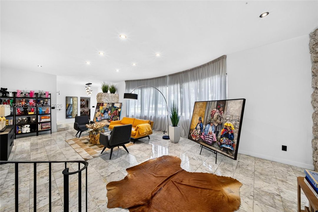 For Rent: $11,500 (4 beds, 3 baths, 2940 Square Feet)