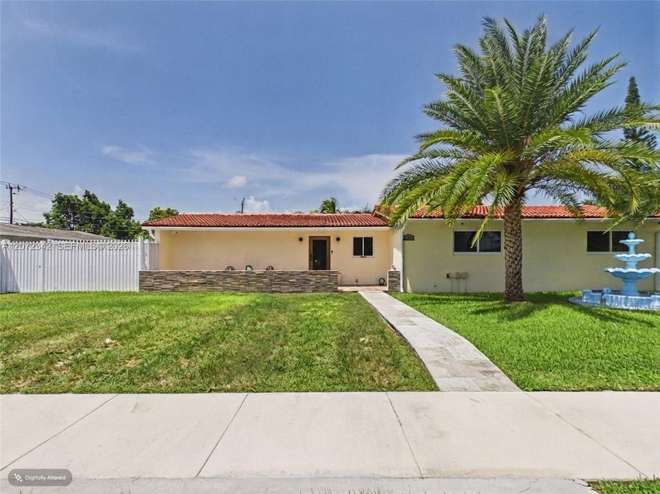 For Sale: $975,000 (4 beds, 3 baths, 1467 Square Feet)
