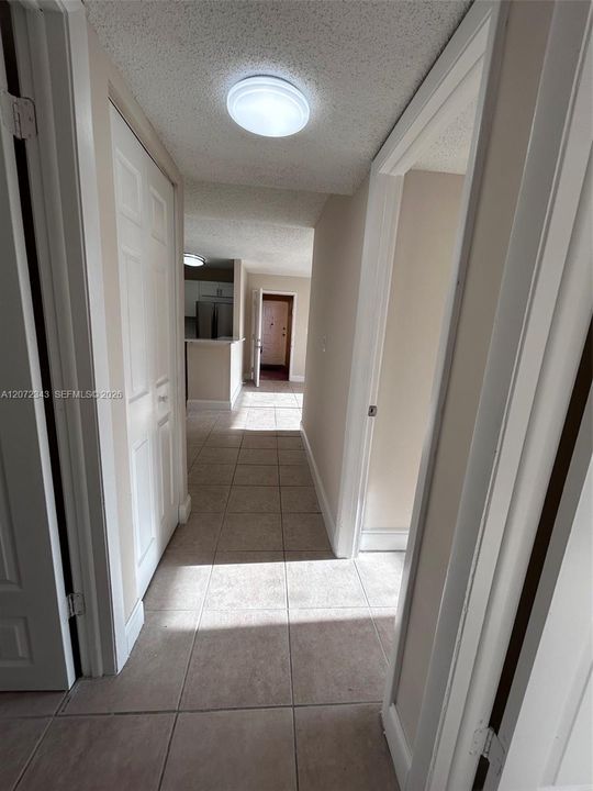 В аренду: $2,250 (2 спален, 1 ванн, 867 Квадратных фут)