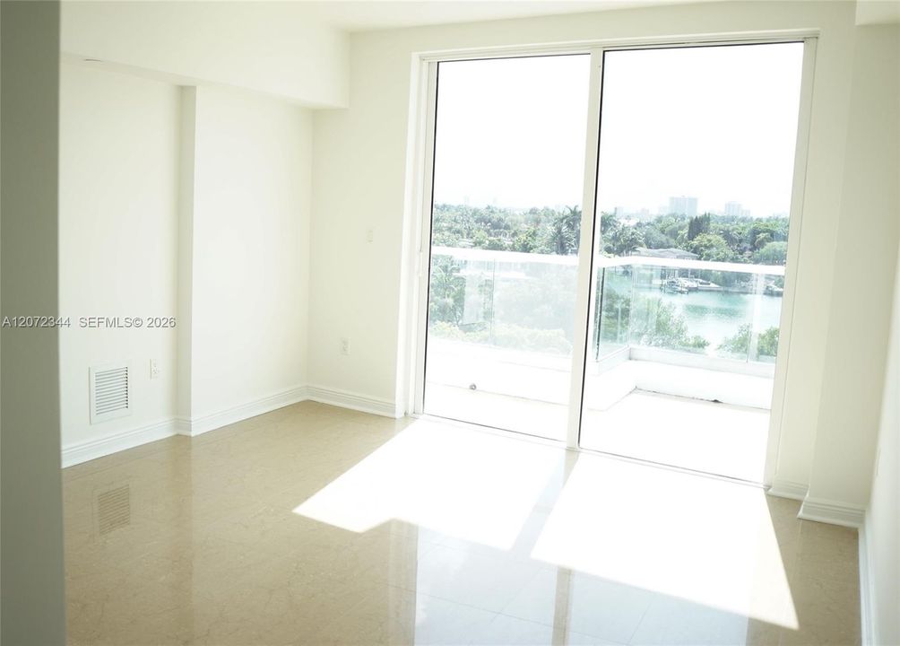 For Rent: $3,900 (2 beds, 2 baths, 1375 Square Feet)