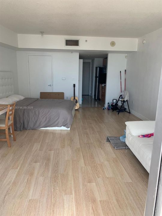 В аренду: $2,300 (0 спален, 1 ванн, 503 Квадратных фут)