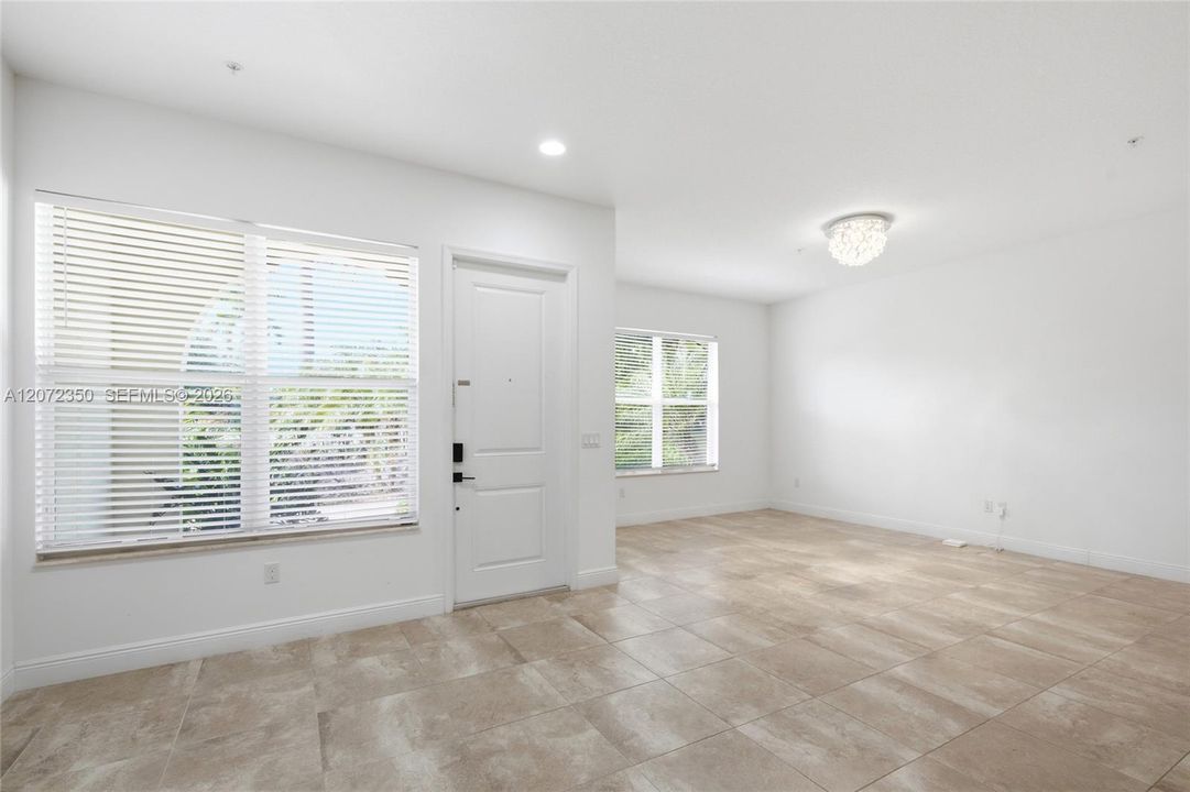 For Sale: $589,000 (3 beds, 2 baths, 1932 Square Feet)