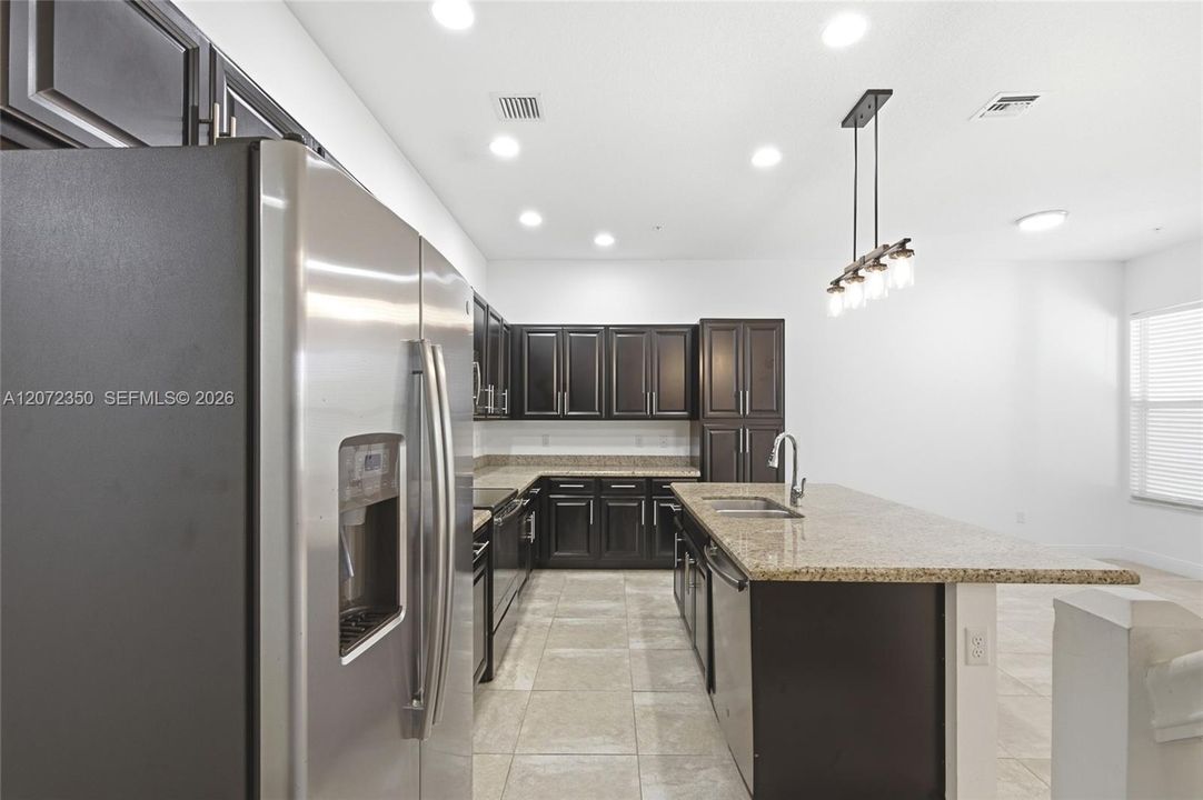 For Sale: $589,000 (3 beds, 2 baths, 1932 Square Feet)