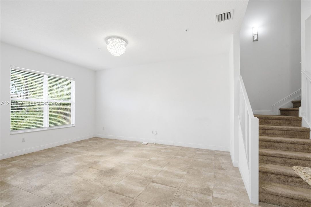 For Sale: $589,000 (3 beds, 2 baths, 1932 Square Feet)