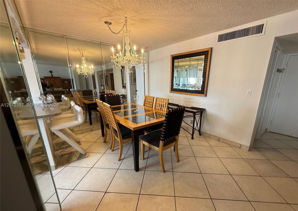 For Rent: $2,700 (2 beds, 2 baths, 1230 Square Feet)