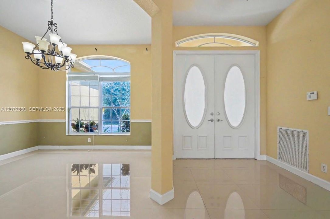 For Sale: $444,900 (3 beds, 2 baths, 2058 Square Feet)