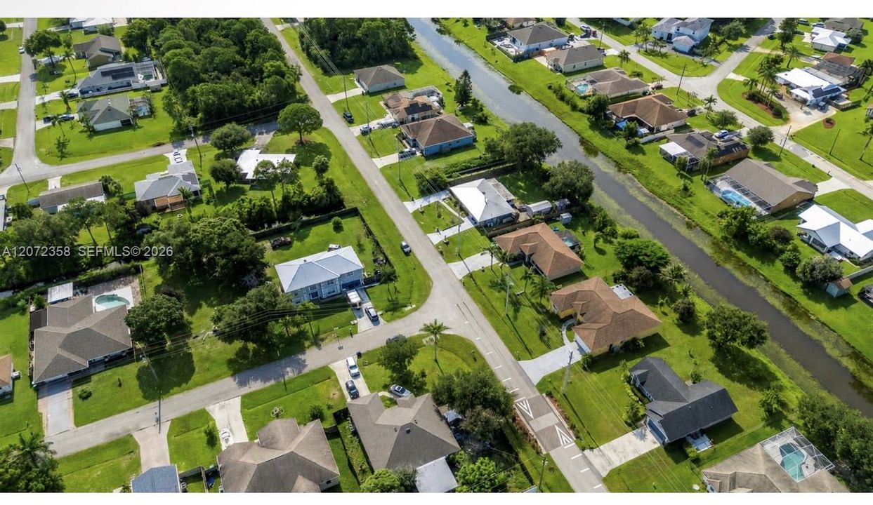 For Sale: $444,900 (3 beds, 2 baths, 2058 Square Feet)
