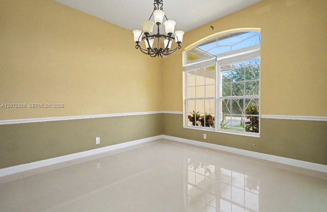 For Sale: $444,900 (3 beds, 2 baths, 2058 Square Feet)