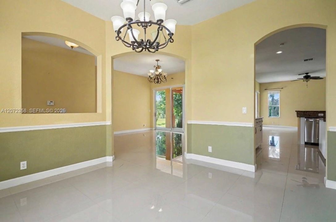For Sale: $444,900 (3 beds, 2 baths, 2058 Square Feet)