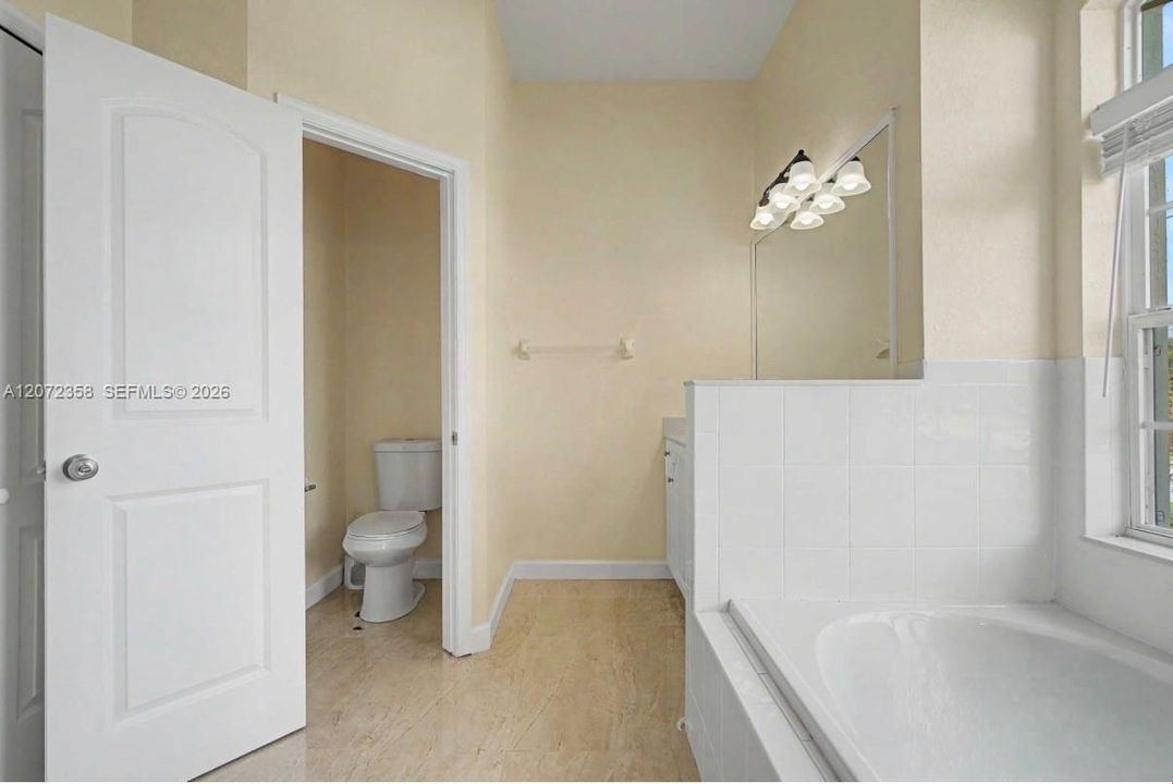 For Sale: $444,900 (3 beds, 2 baths, 2058 Square Feet)