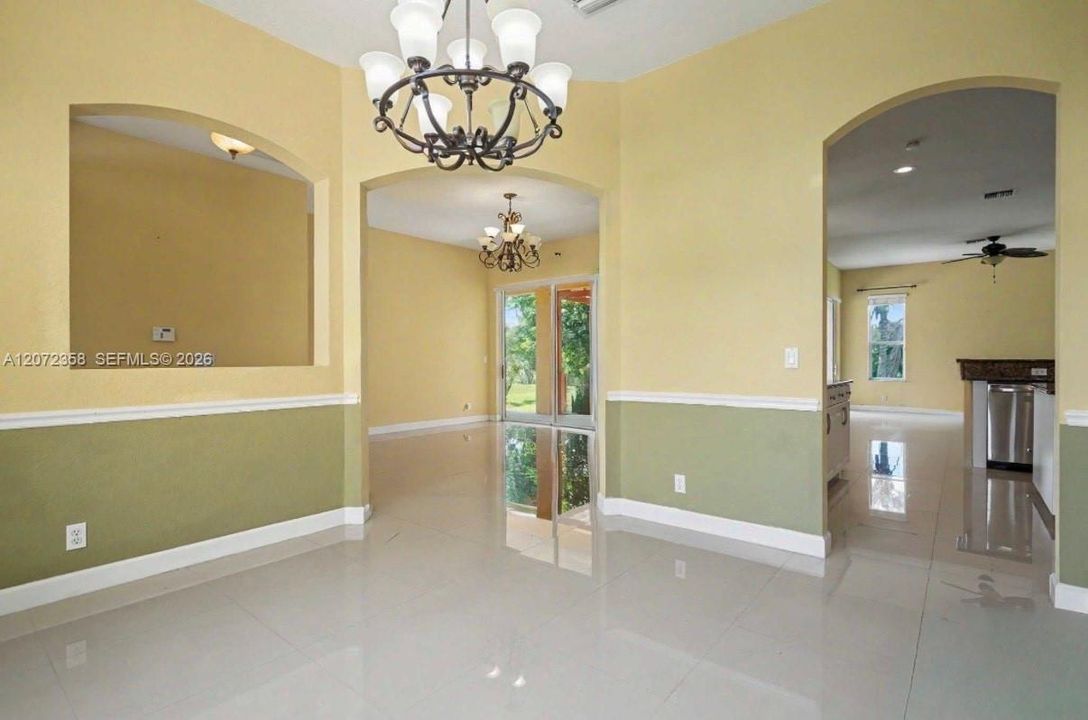 For Sale: $444,900 (3 beds, 2 baths, 2058 Square Feet)