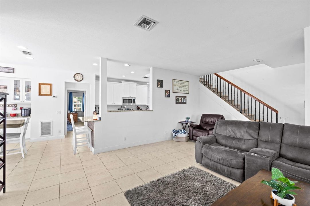 13-web-or-mls-A7404765 (2)