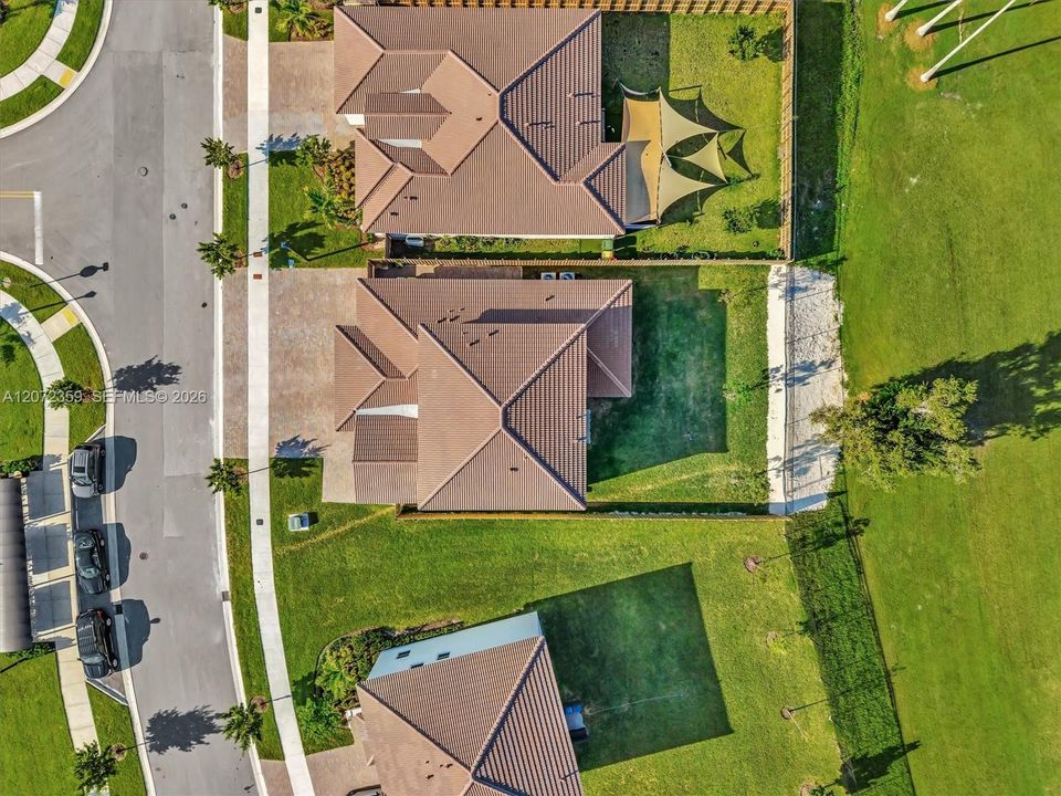 For Sale: $819,000 (5 beds, 3 baths, 3150 Square Feet)