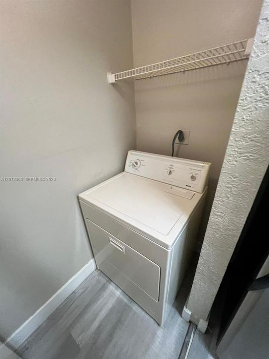 For Rent: $2,400 (2 beds, 2 baths, 1018 Square Feet)