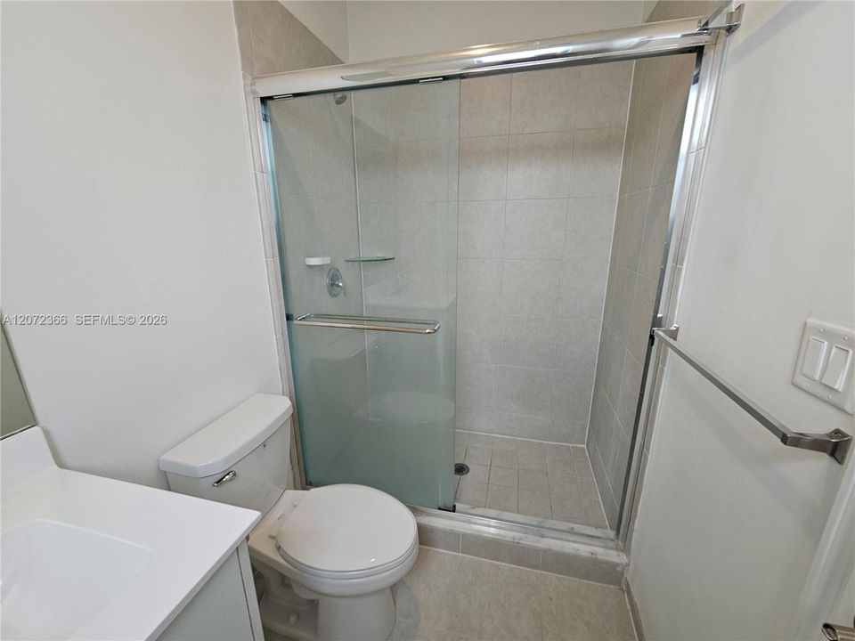 En Venta: $427,500 (3 camas, 2 baños, 1393 Pies cuadrados)