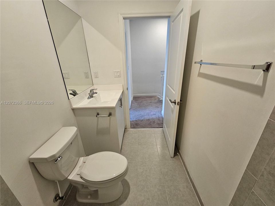 En Venta: $427,500 (3 camas, 2 baños, 1393 Pies cuadrados)