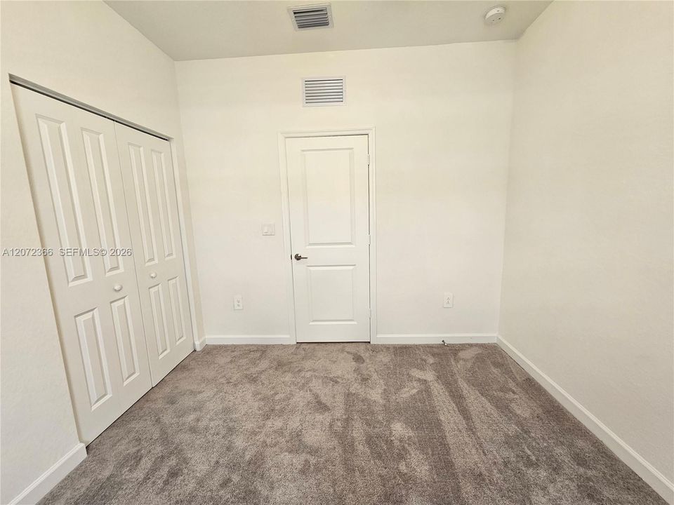 En Venta: $427,500 (3 camas, 2 baños, 1393 Pies cuadrados)