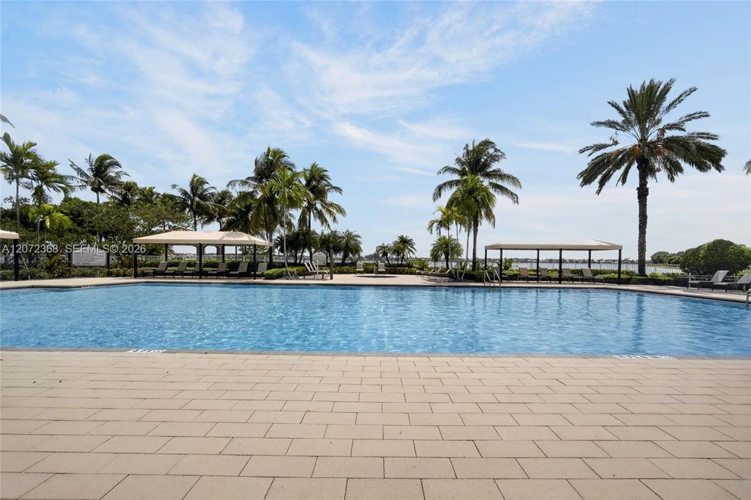 For Sale: $995,000 (4 beds, 4 baths, 2953 Square Feet)