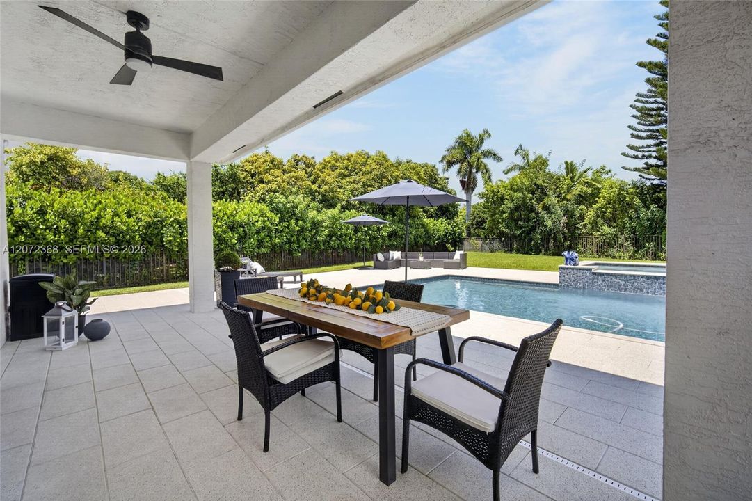 For Sale: $995,000 (4 beds, 4 baths, 2953 Square Feet)