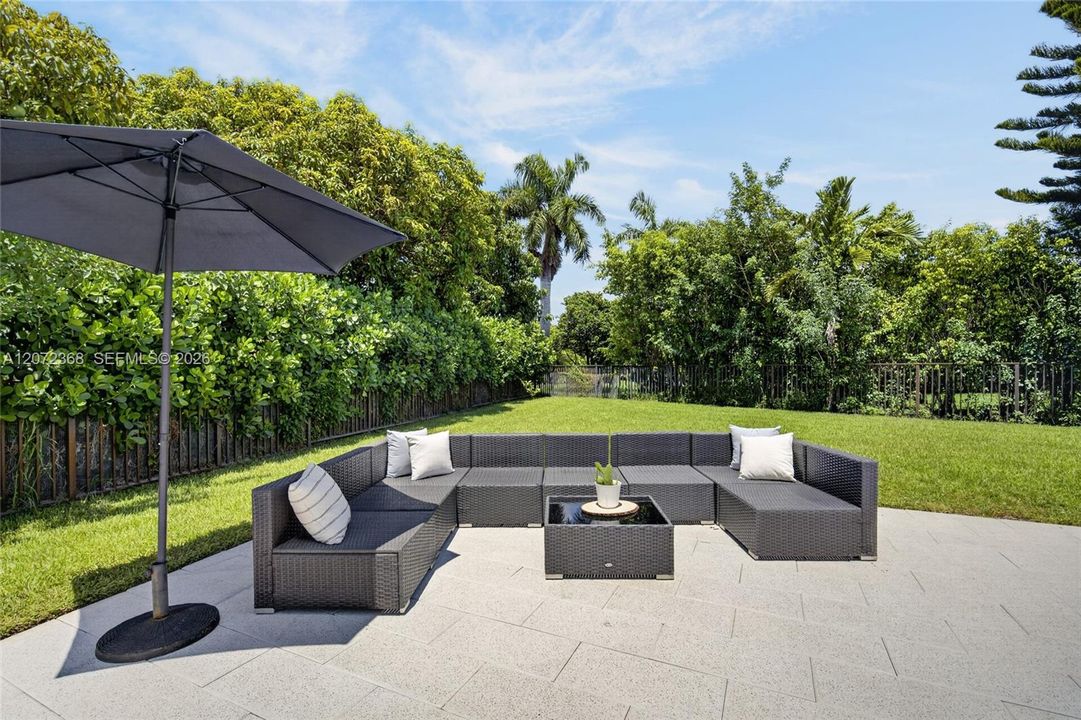 For Sale: $995,000 (4 beds, 4 baths, 2953 Square Feet)