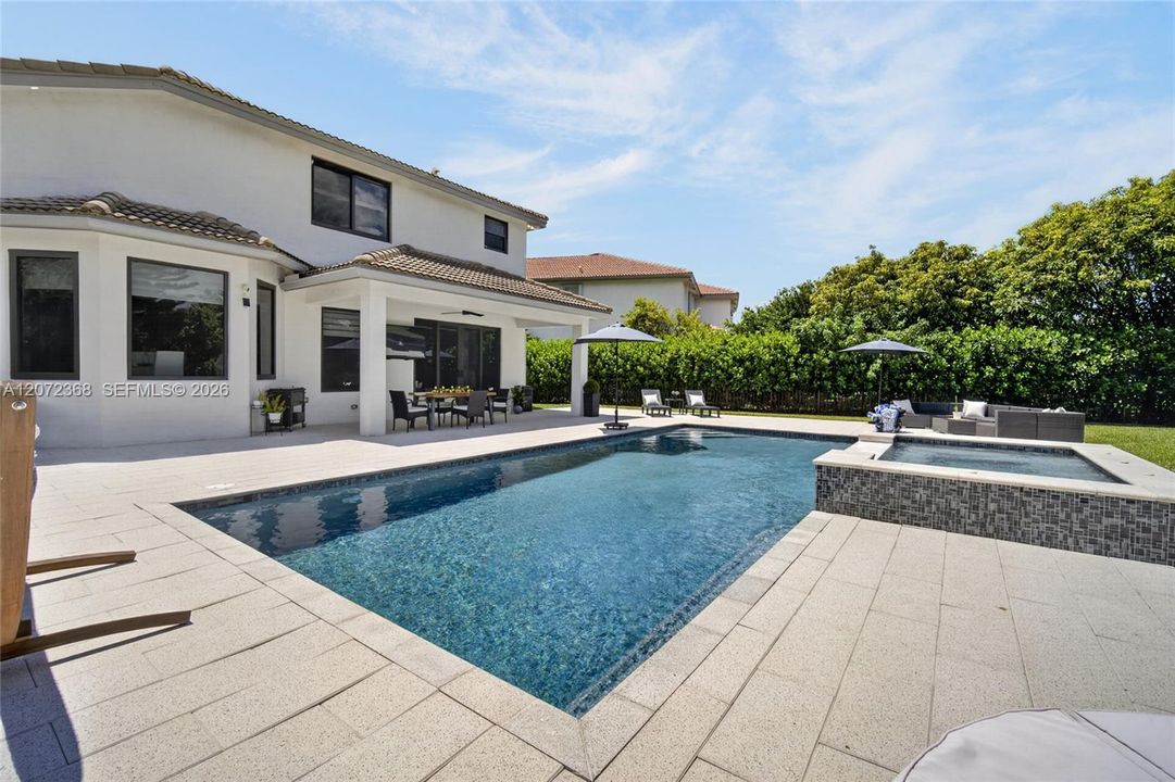 For Sale: $995,000 (4 beds, 4 baths, 2953 Square Feet)