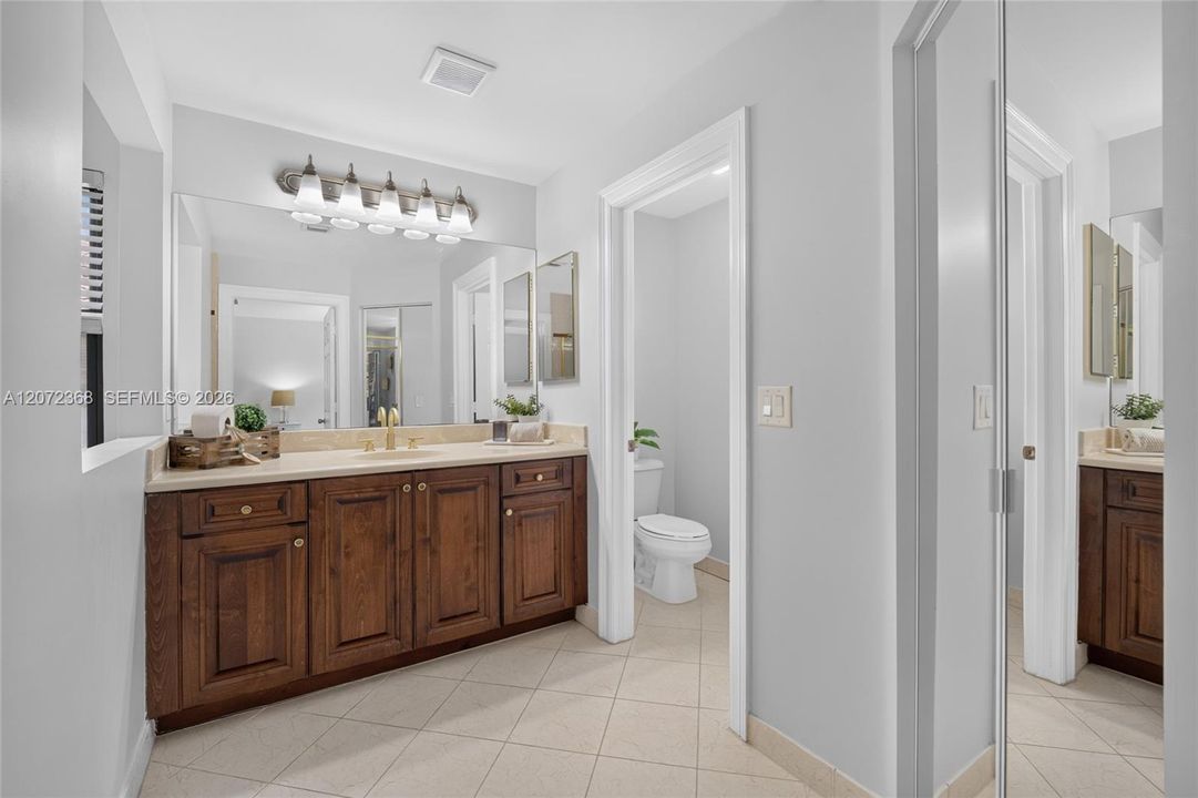 For Sale: $995,000 (4 beds, 4 baths, 2953 Square Feet)