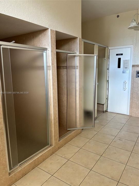 В аренду: $2,200 (2 спален, 2 ванн, 966 Квадратных фут)