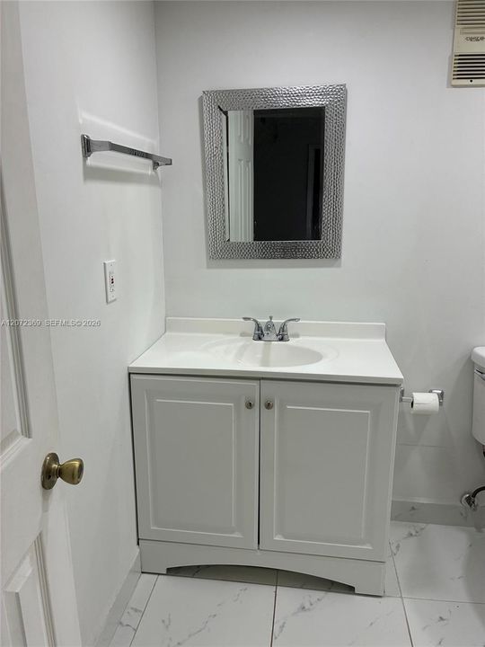 В аренду: $2,200 (2 спален, 2 ванн, 966 Квадратных фут)