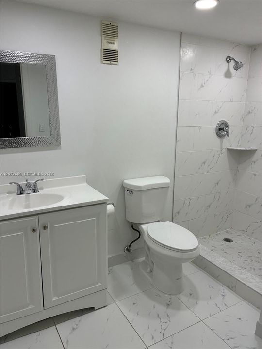 В аренду: $2,200 (2 спален, 2 ванн, 966 Квадратных фут)
