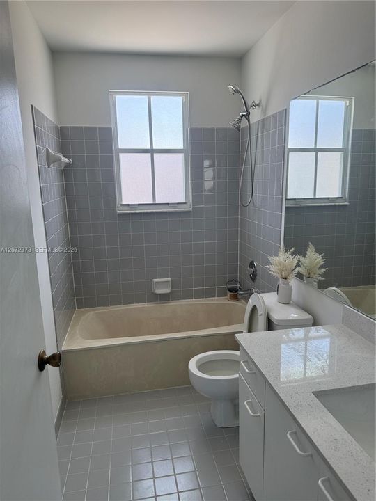 En Venta: $499,800 (3 camas, 2 baños, 1500 Pies cuadrados)
