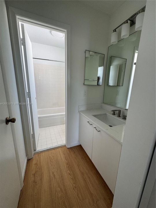 En Venta: $499,800 (3 camas, 2 baños, 1500 Pies cuadrados)