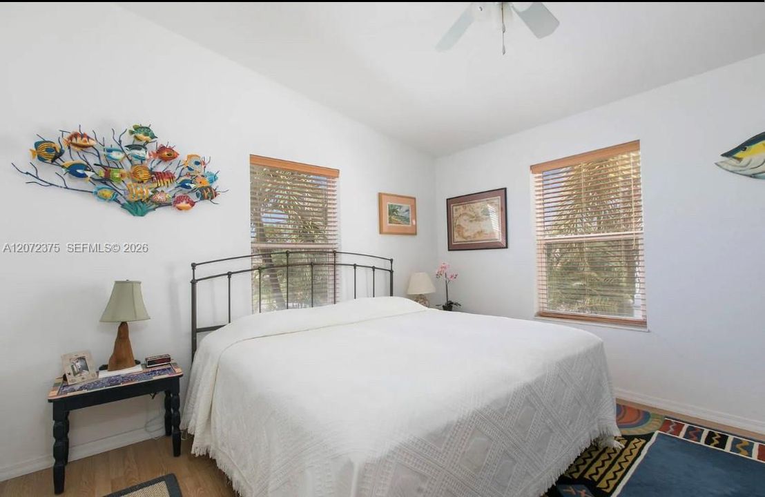 В аренду: $4,800 (3 спален, 2 ванн, 1170 Квадратных фут)