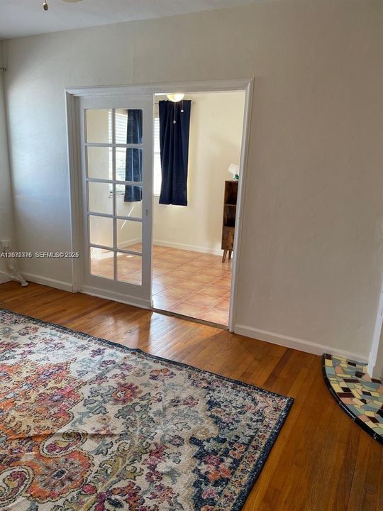 For Rent: $1,750 (0 beds, 1 baths, 400 Square Feet)