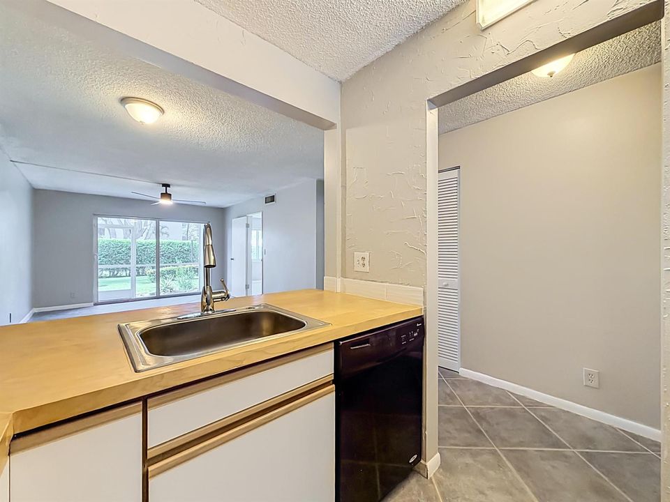 207 Tropic Isle Drive #113-22