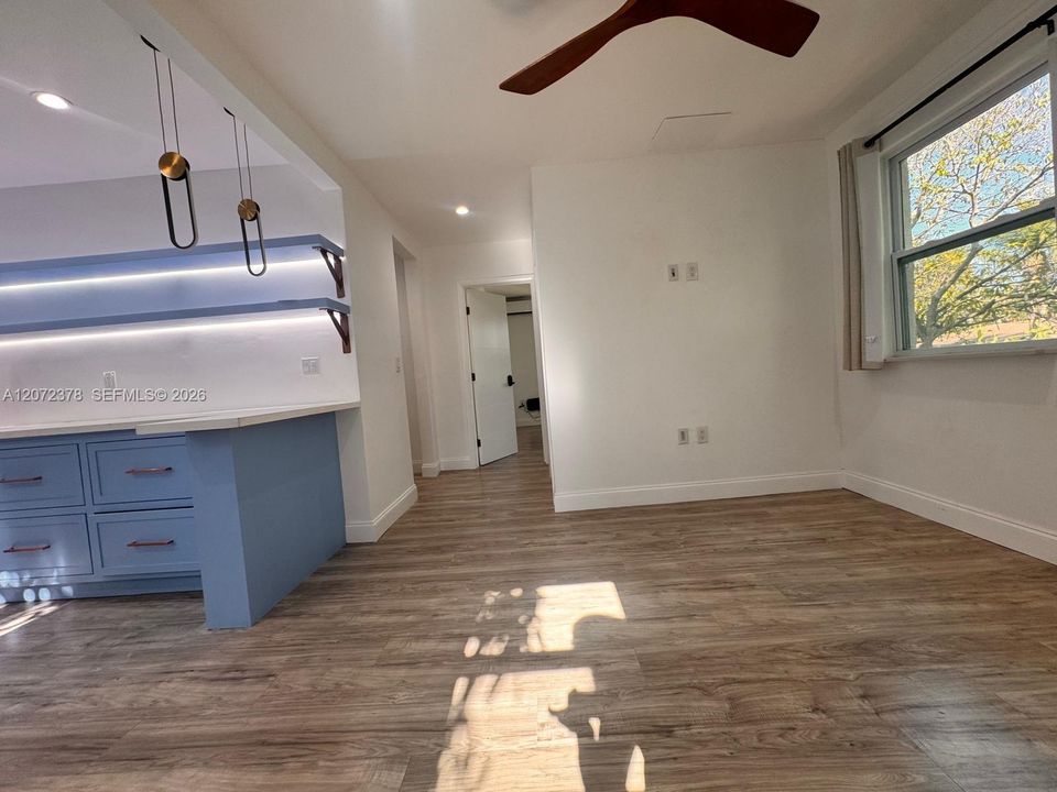 Unit 2F Living