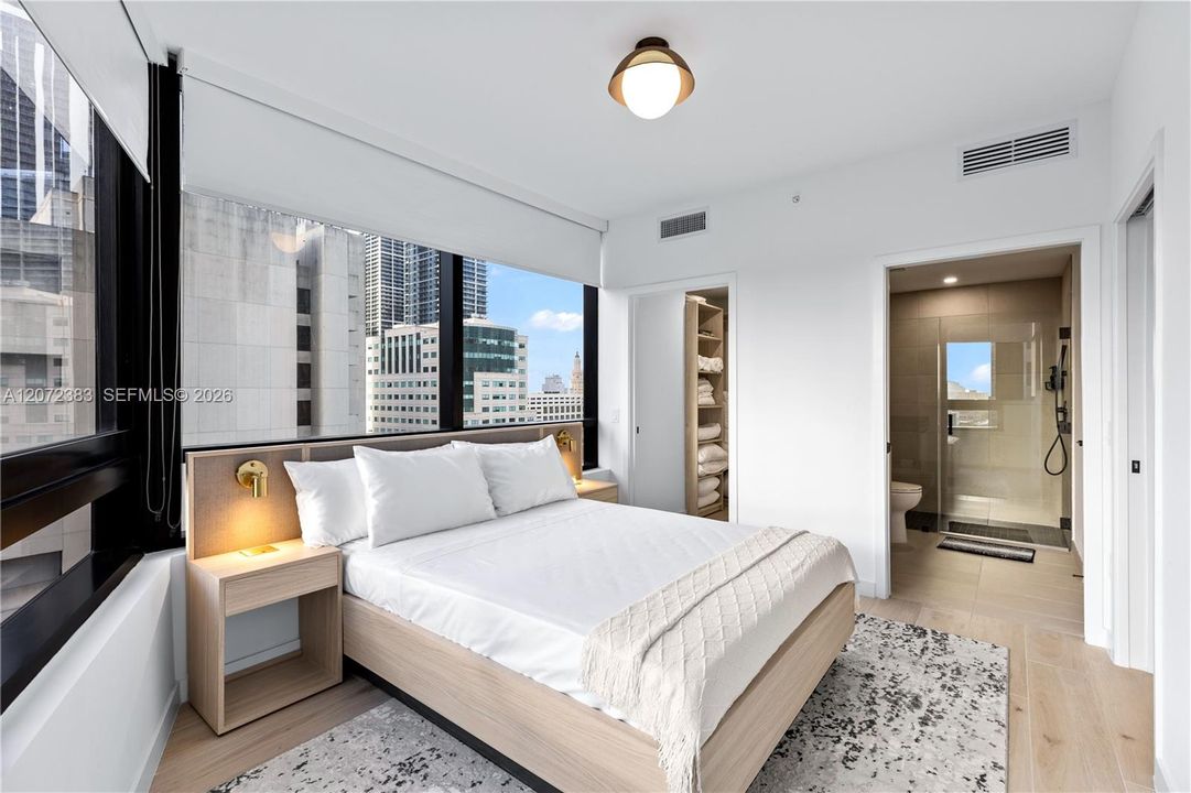 For Rent: $3,400 (1 beds, 1 baths, 558 Square Feet)