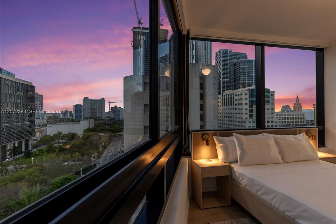 For Rent: $3,400 (1 beds, 1 baths, 558 Square Feet)