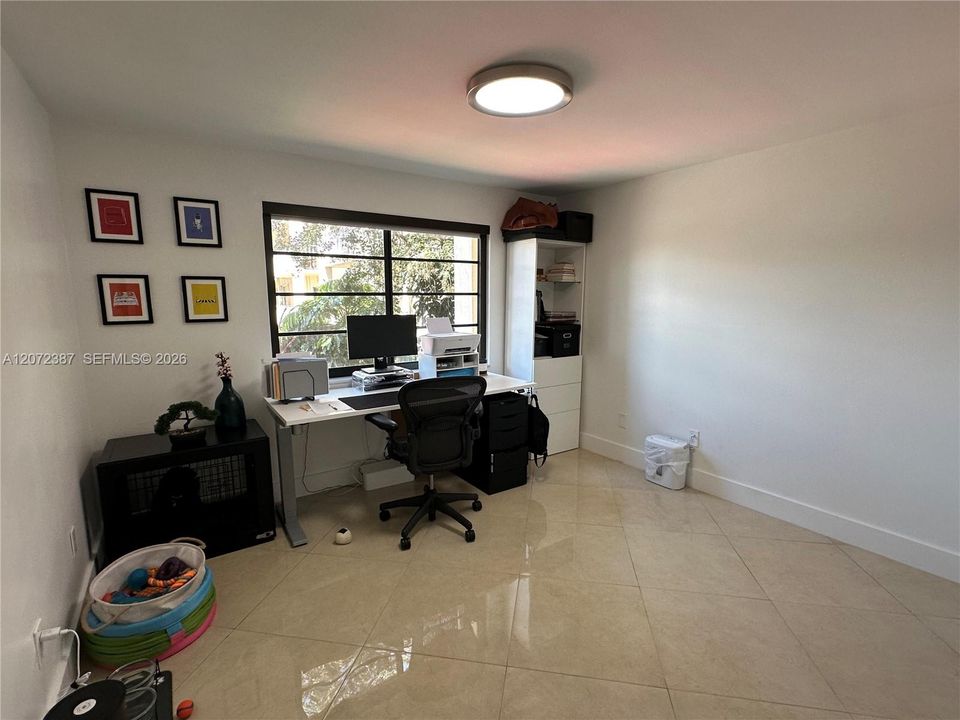 For Rent: $2,500 (2 beds, 2 baths, 968 Square Feet)