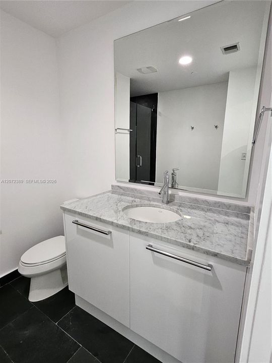 В аренду: $4,500 (1 спален, 2 ванн, 1031 Квадратных фут)