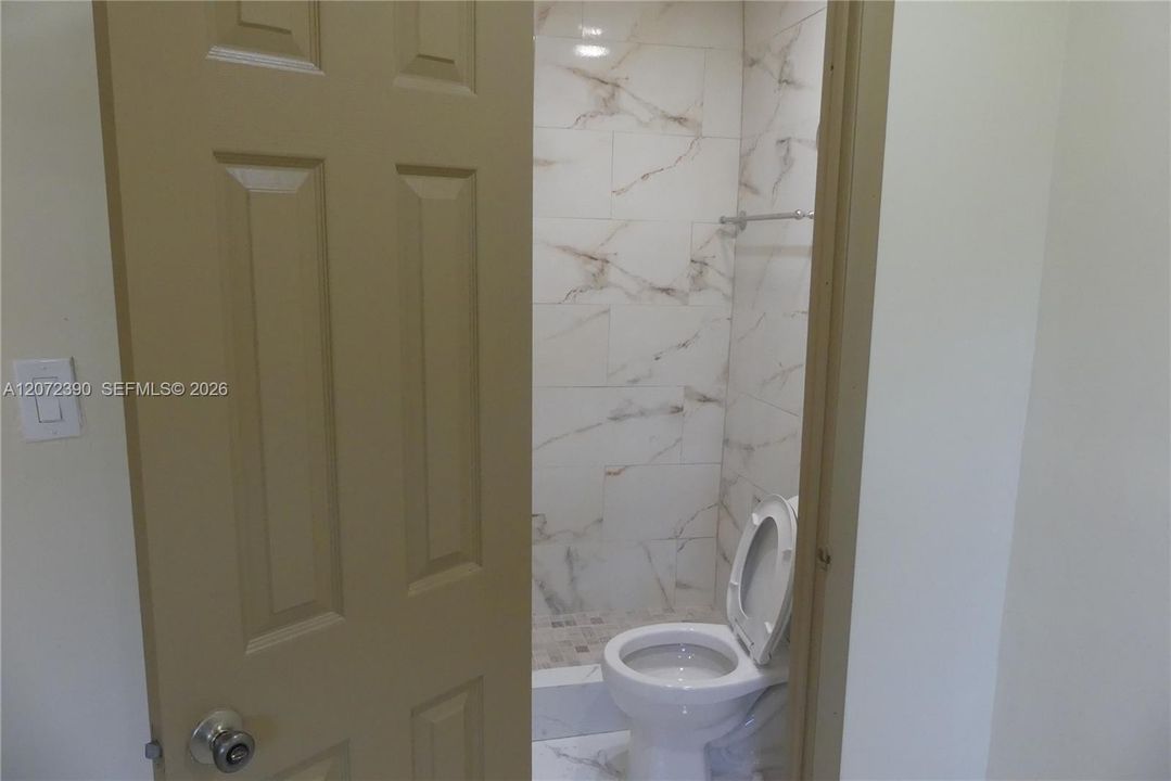 For Rent: $3,150 (3 beds, 2 baths, 1681 Square Feet)