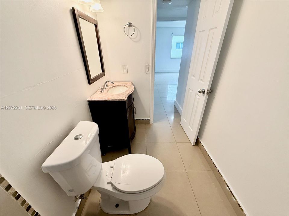 В аренду: $2,200 (3 спален, 2 ванн, 1179 Квадратных фут)