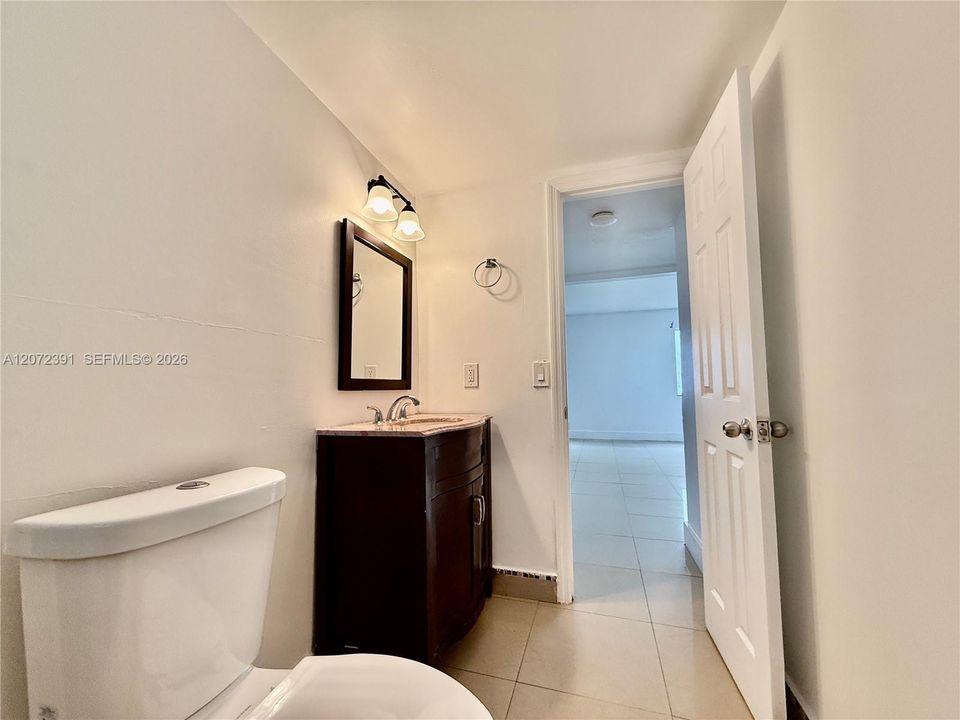В аренду: $2,200 (3 спален, 2 ванн, 1179 Квадратных фут)